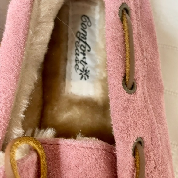 🎀Pink Suede Moccasin Slippers🎀 - Picture 3 of 14